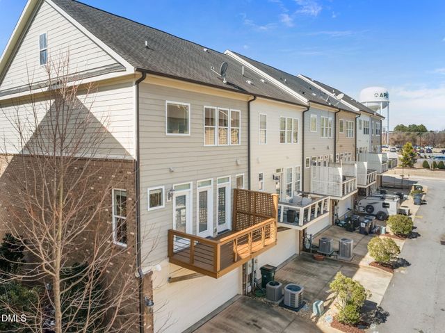 540 Old Mill Village Drive, Apex, NC 27502