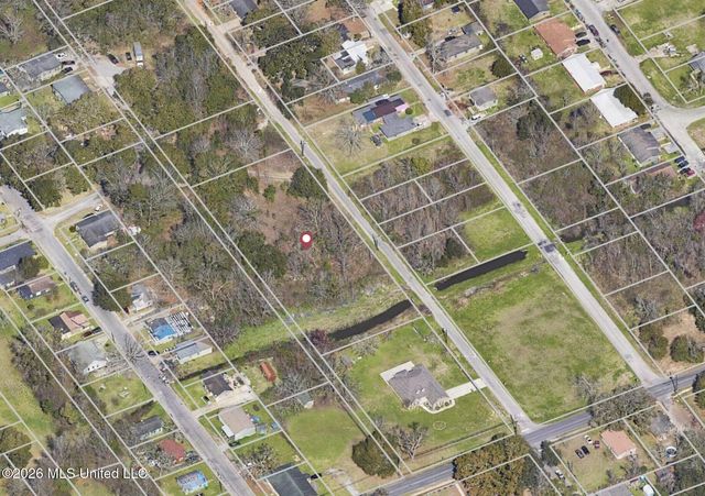 Beach Avenue, Gulfport, MS 39501