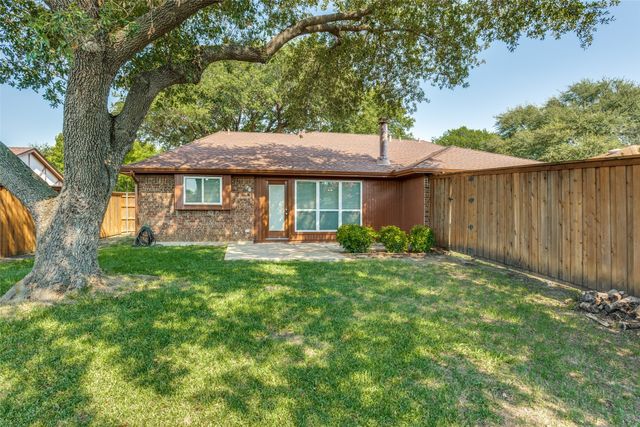 1016 Ledgemont Drive, Plano, TX 75025