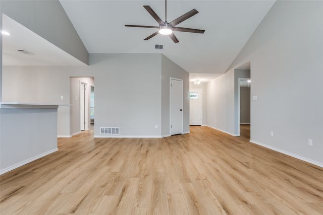 1016 Ledgemont Drive, Plano, TX 75025