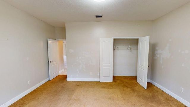895 SW Lake Charles Circle, Port St. Lucie, FL 34986