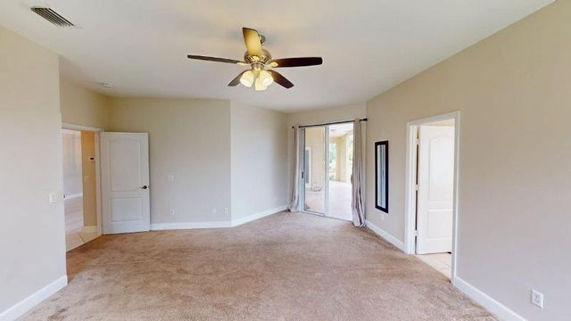 895 SW Lake Charles Circle, Port St. Lucie, FL 34986