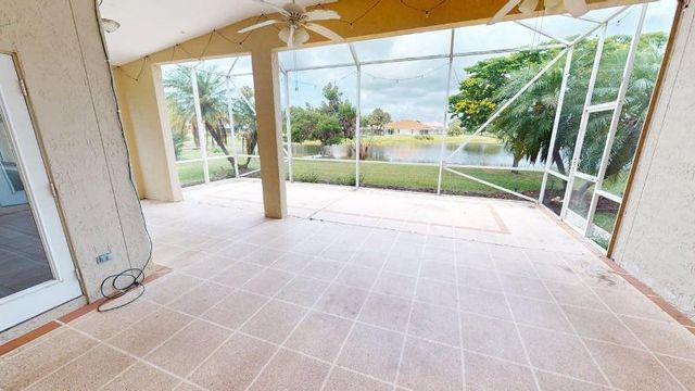 895 SW Lake Charles Circle, Port St. Lucie, FL 34986