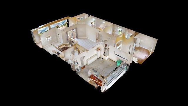 895 SW Lake Charles Circle, Port St. Lucie, FL 34986