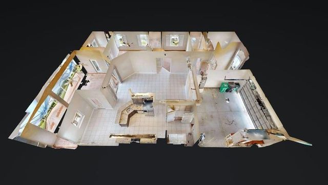 895 SW Lake Charles Circle, Port St. Lucie, FL 34986