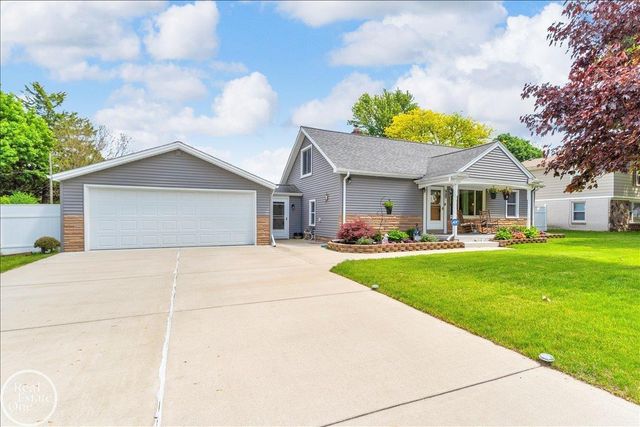 47840 Greenview Road, Shelby Twp, MI 48317