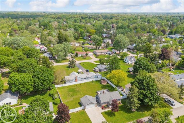 47840 Greenview Road, Shelby Twp, MI 48317