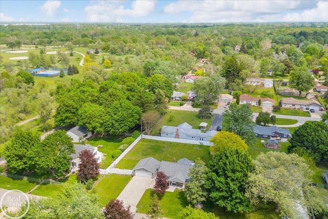 47840 Greenview Road, Shelby Twp, MI 48317