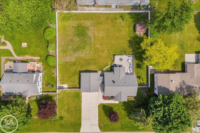 47840 Greenview Road, Shelby Twp, MI 48317