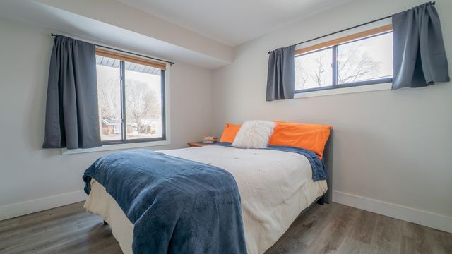 1324 Vivian Lane, Munster, IN 46321