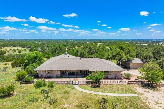 113 Indian Bluff, Kerrville, TX 78028