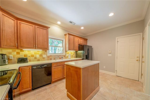 4001 Briarwood Avenue, High Point, NC 27265