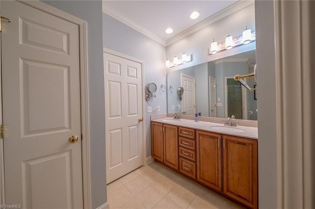 4001 Briarwood Avenue, High Point, NC 27265