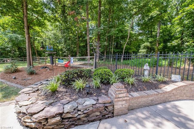 4001 Briarwood Avenue, High Point, NC 27265