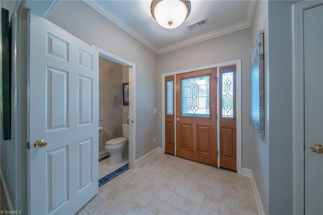 4001 Briarwood Avenue, High Point, NC 27265