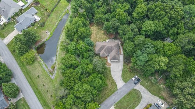 4001 Briarwood Avenue, High Point, NC 27265