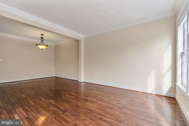 725 RIDGEMONT AVE, Rockville, MD 20850
