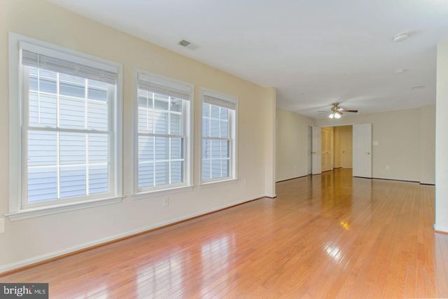 725 RIDGEMONT AVE, Rockville, MD 20850