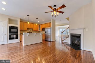 725 RIDGEMONT AVE, Rockville, MD 20850