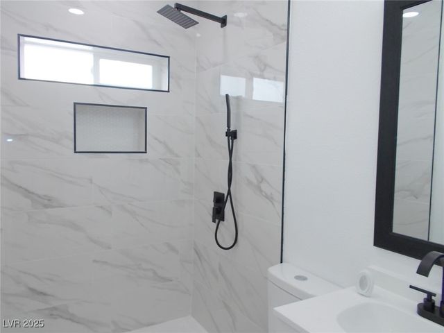 532 North 9th Street B, Las Vegas, NV 89101