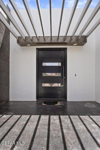 6324 VIA SERENA Drive, El Paso, TX 79912