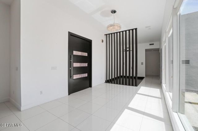 6324 VIA SERENA Drive, El Paso, TX 79912