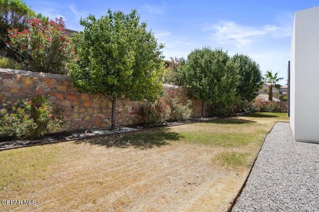 6324 VIA SERENA Drive, El Paso, TX 79912