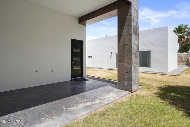 6324 VIA SERENA Drive, El Paso, TX 79912