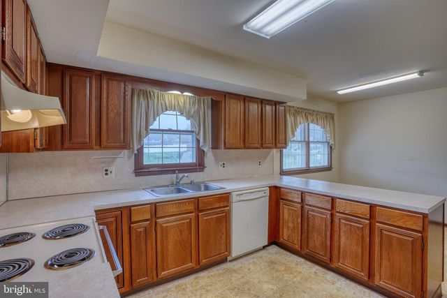 12 KIMMIE CT, Bear, DE 19701