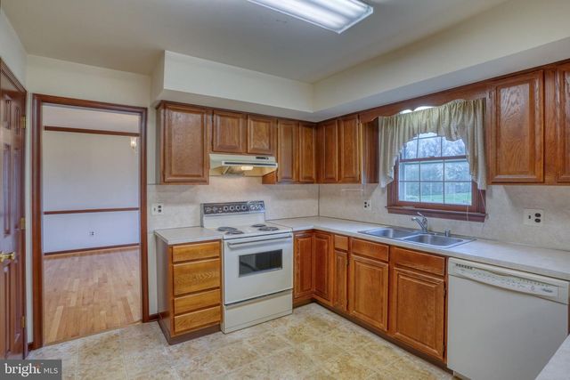 12 KIMMIE CT, Bear, DE 19701