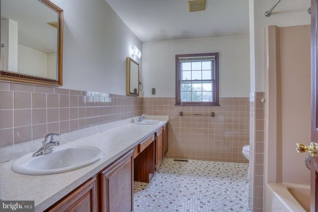 12 KIMMIE CT, Bear, DE 19701