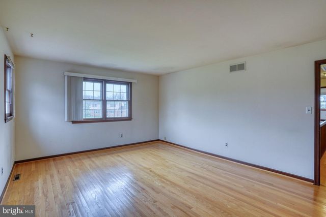 12 KIMMIE CT, Bear, DE 19701
