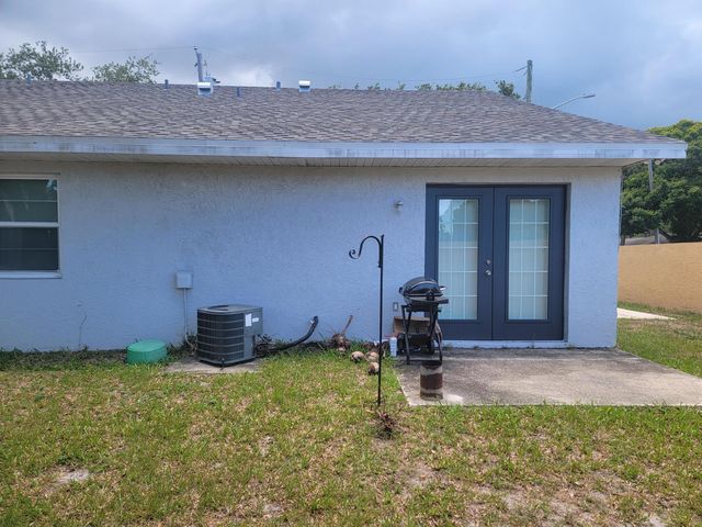2001 Oleander Boulevard C, Fort Pierce, FL 34950