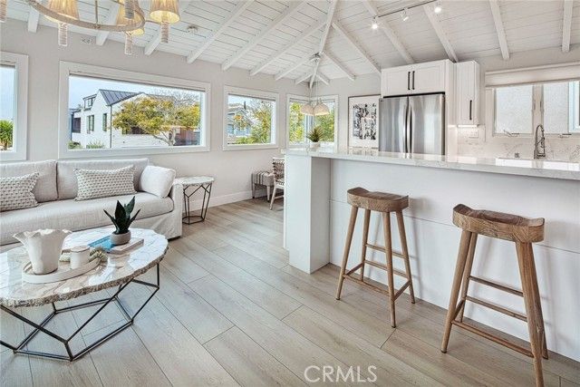 410 ACACIA, Corona Del Mar (newport Beach), CA 92625