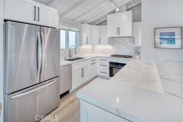 410 ACACIA, Corona Del Mar (newport Beach), CA 92625