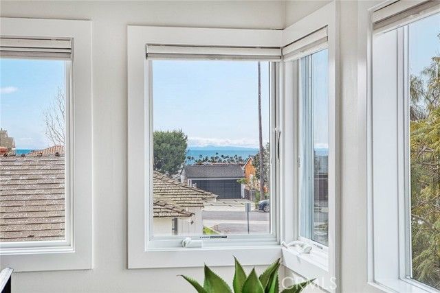 410 ACACIA, Corona Del Mar (newport Beach), CA 92625