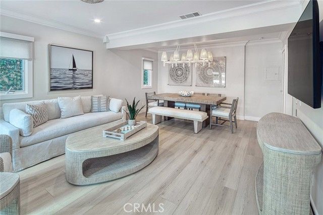 410 ACACIA, Corona Del Mar (newport Beach), CA 92625