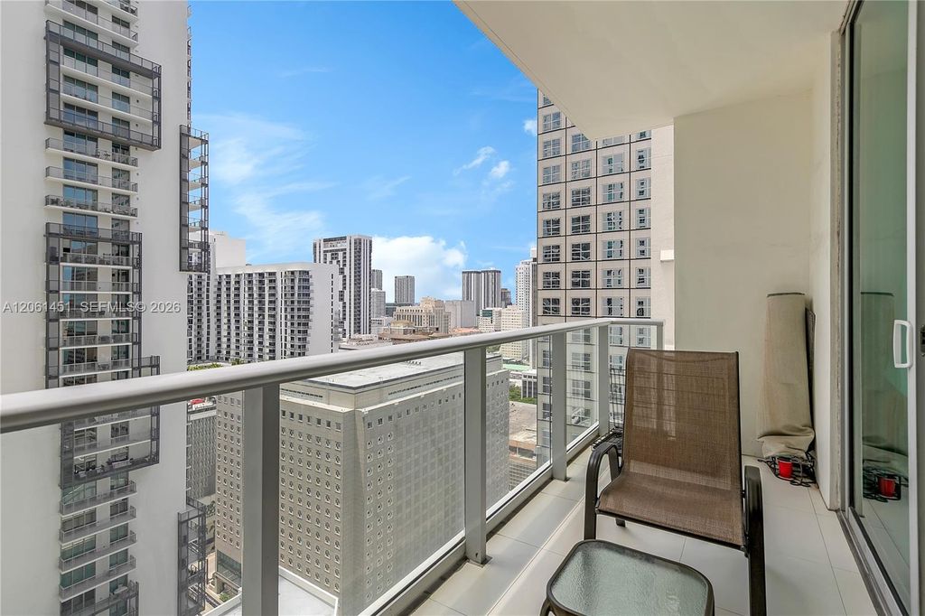 300 S Biscayne Boulevard T-2309, Miami, FL 33131