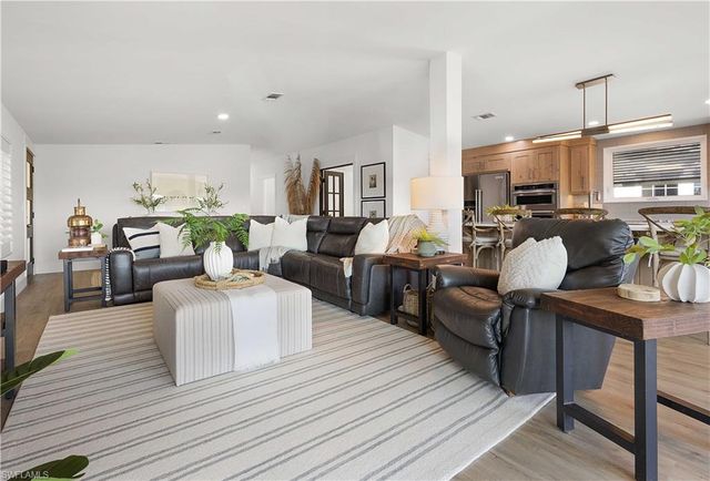 17731 Canal Cove CT, Fort Myers Beach, FL 33931