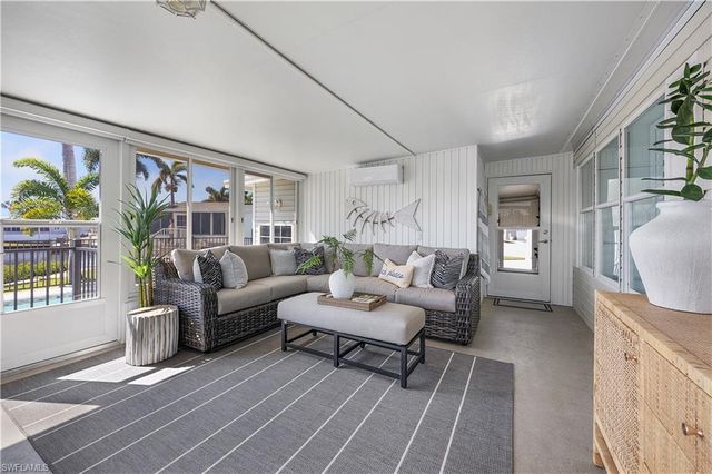 17731 Canal Cove CT, Fort Myers Beach, FL 33931