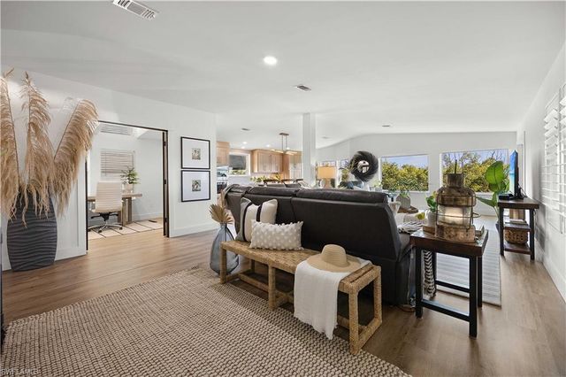 17731 Canal Cove CT, Fort Myers Beach, FL 33931