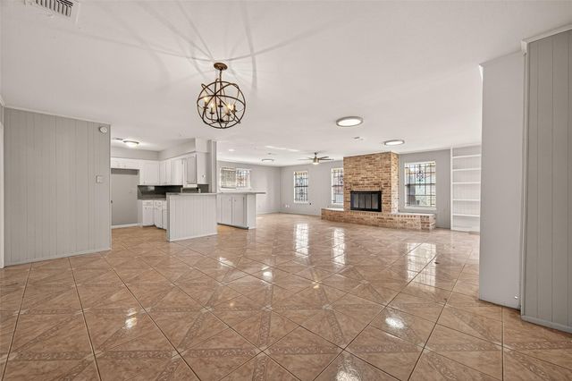 10607 Bainbridge Street, Houston, TX 77016