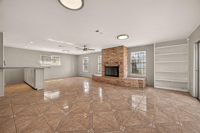 10607 Bainbridge Street, Houston, TX 77016