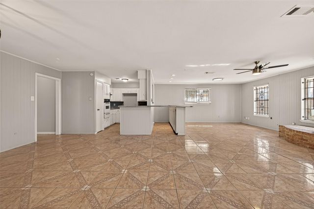 10607 Bainbridge Street, Houston, TX 77016