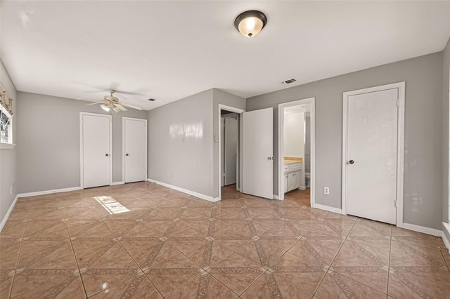 10607 Bainbridge Street, Houston, TX 77016