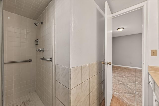 10607 Bainbridge Street, Houston, TX 77016