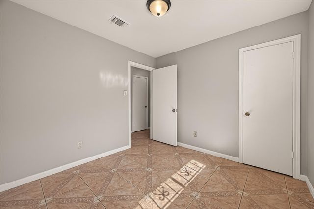 10607 Bainbridge Street, Houston, TX 77016