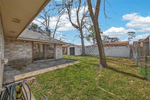 10607 Bainbridge Street, Houston, TX 77016