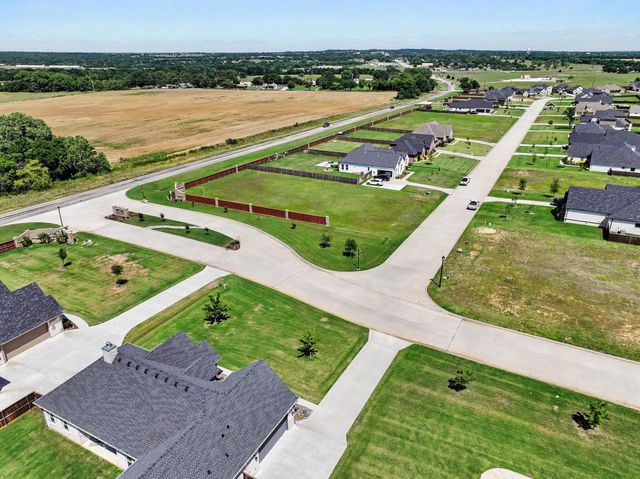 100 Chisolm Trail, Pottsboro, TX 75076
