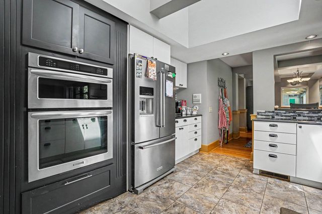 829 S Lincoln Street, Greenville, MI 48838